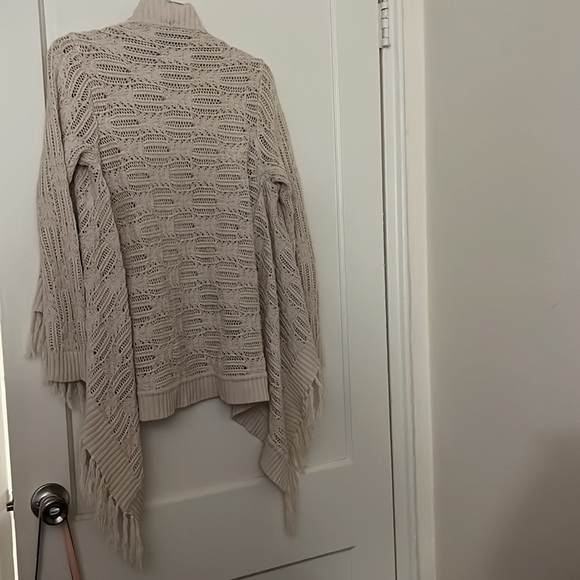 Romeo & Juliet cream cardigan size: S - Picture 6 of 8